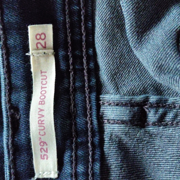 Levi's 529 woman size 28 curvy bootcut jeans - Picture 4 of 5